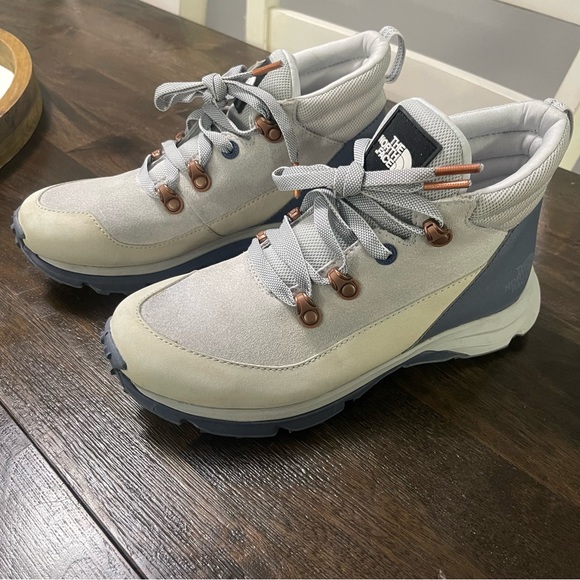 🦋SOLD - Picture 2 of 11